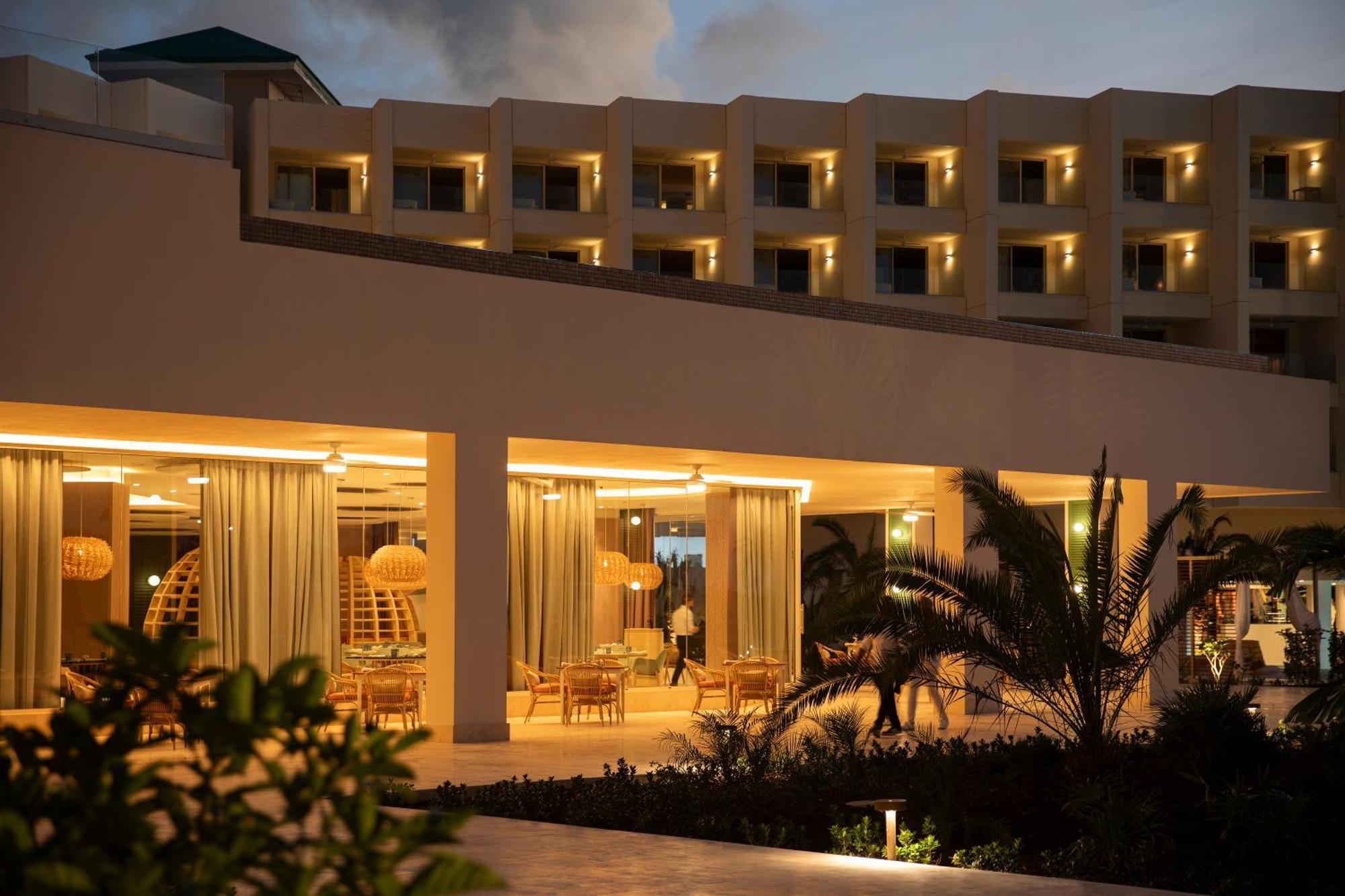 Joia Aruba By Iberostar Hotel Palm Beach ภายนอก รูปภาพ